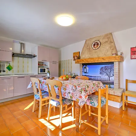 La Zinevrela * 코스테르마노